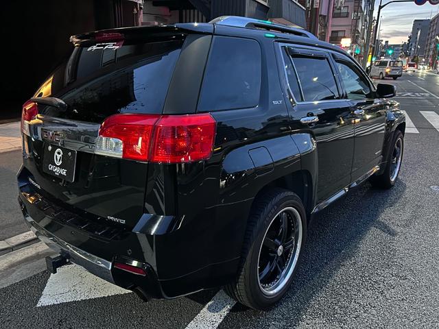 GMCテレーン ブラックレザーシート シートヒーター サンルーフ 社外カロッツェリア楽ナビ バックカメラ 社外20インチアルミホイール(15枚目)