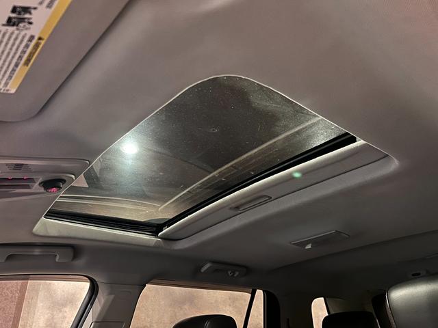 GMCテレーン ブラックレザーシート シートヒーター サンルーフ 社外カロッツェリア楽ナビ バックカメラ 社外20インチアルミホイール(27枚目)