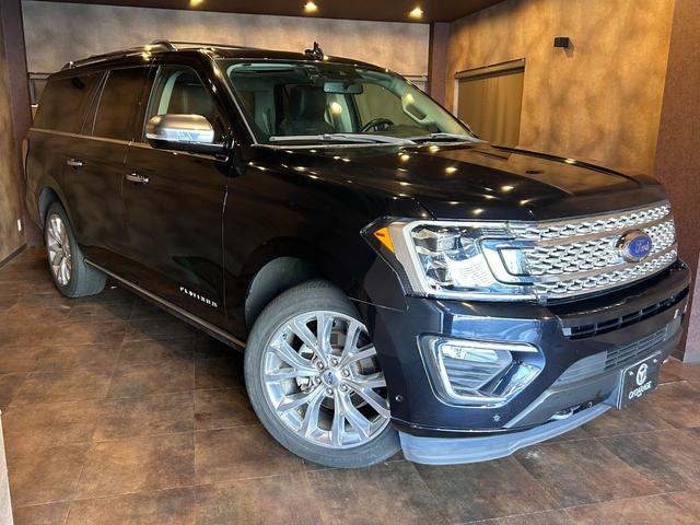 エクスペディション MAX プラチナム ロングボディー 2019年モデル 新車並行 4WD サンルーフ ブラックレザーシート シートヒーター&クーラー LEDライト 360°カメラ アップルカープレイ ETC 純正22インチアルミホイール(2枚目)