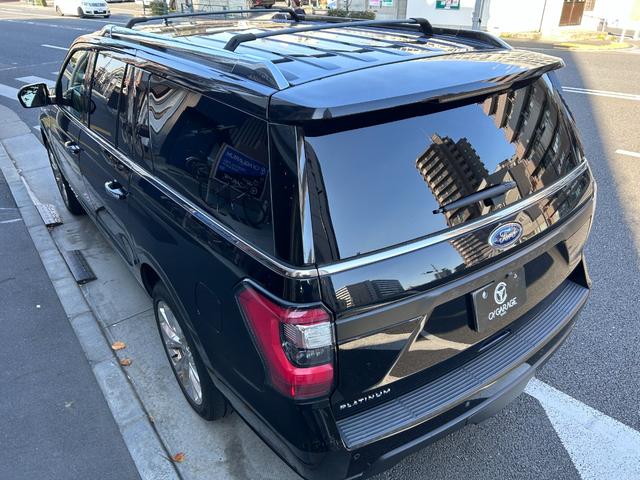 エクスペディション MAX プラチナム ロングボディー 2019年モデル 新車並行 4WD サンルーフ ブラックレザーシート シートヒーター&クーラー LEDライト 360°カメラ アップルカープレイ ETC 純正22インチアルミホイール(8枚目)