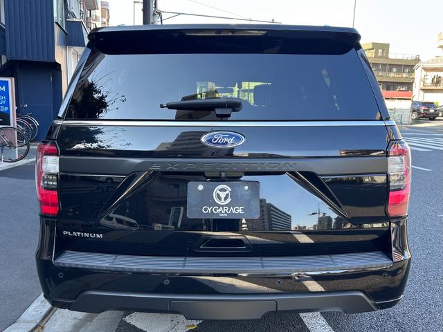 エクスペディション MAX プラチナム ロングボディー 2019年モデル 新車並行 4WD サンルーフ ブラックレザーシート シートヒーター&クーラー LEDライト 360°カメラ アップルカープレイ ETC 純正22インチアルミホイール(9枚目)