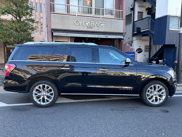 エクスペディション MAX プラチナム ロングボディー 2019年モデル 新車並行 4WD サンルーフ ブラックレザーシート シートヒーター&クーラー LEDライト 360°カメラ アップルカープレイ ETC 純正22インチアルミホイール(11枚目)