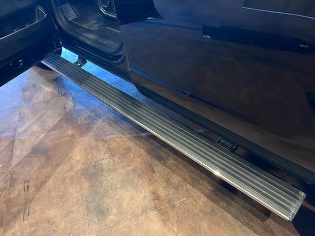 エクスペディション MAX プラチナム ロングボディー 2019年モデル 新車並行 4WD サンルーフ ブラックレザーシート シートヒーター&クーラー LEDライト 360°カメラ アップルカープレイ ETC 純正22インチアルミホイール(19枚目)