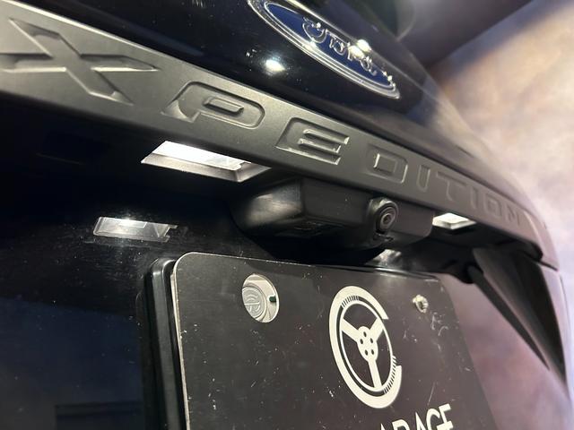 エクスペディション MAX プラチナム ロングボディー 2019年モデル 新車並行 4WD サンルーフ ブラックレザーシート シートヒーター&クーラー LEDライト 360°カメラ アップルカープレイ ETC 純正22インチアルミホイール(20枚目)