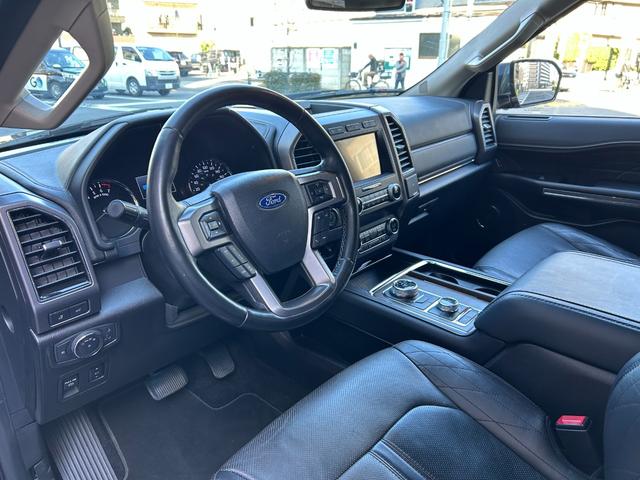 エクスペディション MAX プラチナム ロングボディー 2019年モデル 新車並行 4WD サンルーフ ブラックレザーシート シートヒーター&クーラー LEDライト 360°カメラ アップルカープレイ ETC 純正22インチアルミホイール(25枚目)