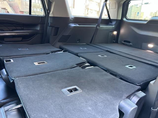 エクスペディション MAX プラチナム ロングボディー 2019年モデル 新車並行 4WD サンルーフ ブラックレザーシート シートヒーター&クーラー LEDライト 360°カメラ アップルカープレイ ETC 純正22インチアルミホイール(34枚目)