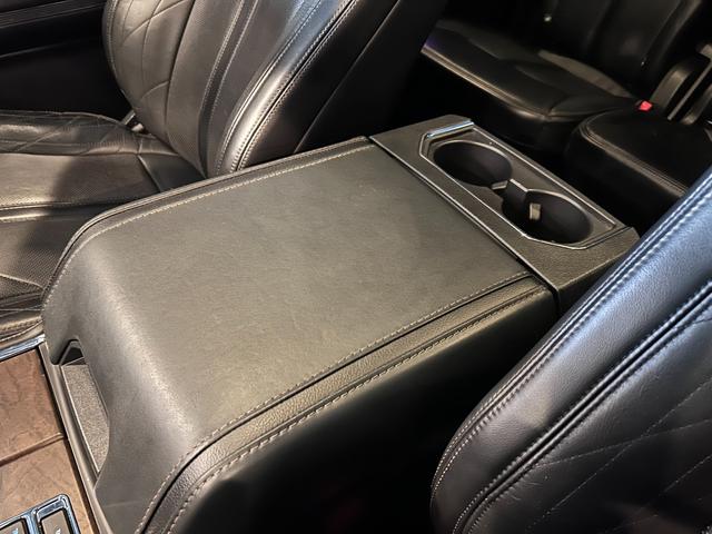 エクスペディション MAX プラチナム ロングボディー 2019年モデル 新車並行 4WD サンルーフ ブラックレザーシート シートヒーター&クーラー LEDライト 360°カメラ アップルカープレイ ETC 純正22インチアルミホイール(55枚目)