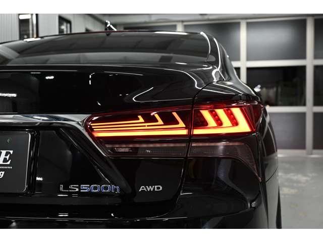 LS LS500h エグゼクティブ アドバンスドドライブ 4WD ワイトレ エアサスコントローラー マークレビンソン リアエンタ パノラミックビューモニター デジタルインナーミラー(18枚目)