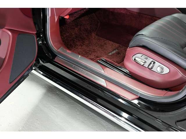 LS LS500h エグゼクティブ アドバンスドドライブ 4WD ワイトレ エアサスコントローラー マークレビンソン リアエンタ パノラミックビューモニター デジタルインナーミラー(40枚目)