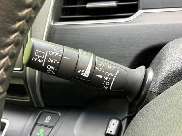 フリード ４ＷＤ　Ｇホンダセンシング　保証書／純正　９インチ　ＳＤナビ／フリップダウンモニター／衝突安全装置／両側電動スライドドア／シートヒーター／車線逸脱防止支援システム／シート　ハーフレザー／ドライブレコーダー　社外　バックカメラ（17枚目）
