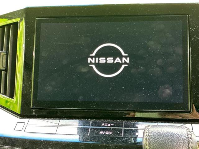 エルグランド ハイウェイスターS 新品タイヤ/保証書/純正 SDナビ/後席モニター 純正 12.3インチ/エマージェンシーブレーキ/両側電動スライドドア/シート ハーフレザー/プロパイロット/ドライブレコーダー 純正 バックカメラ(9枚目)