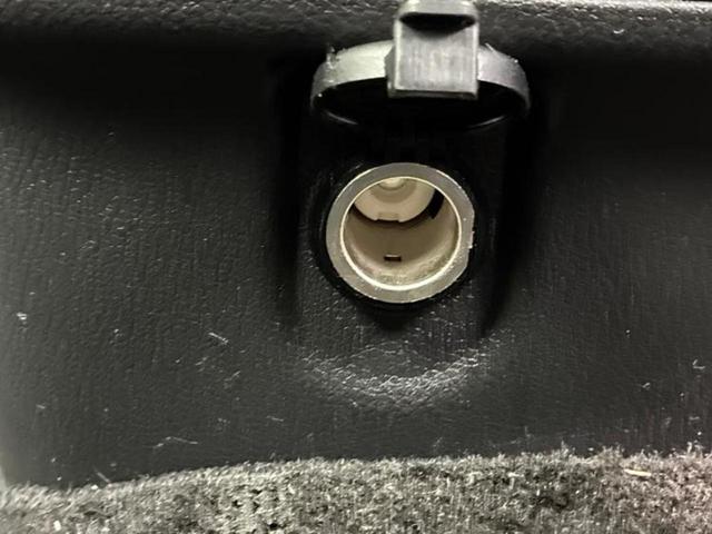 エルグランド ハイウェイスターS 新品タイヤ/保証書/純正 SDナビ/後席モニター 純正 12.3インチ/エマージェンシーブレーキ/両側電動スライドドア/シート ハーフレザー/プロパイロット/ドライブレコーダー 純正 バックカメラ(48枚目)