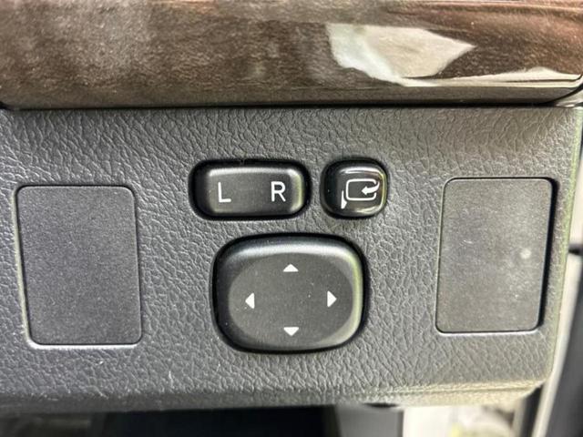 国産車から輸入車まで多様なお客様のニーズのお応えできるように、全国規模で豊富な在庫展開！車のことならＷＥＣＡＲＳへ！