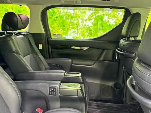 アルファード S Cパッケージ 新品タイヤ/保証書/社外 SDナビ/後席モニター 社外 12.3インチ/両側電動スライドドア/シートヒーター 前席/パノラミックビューモニター/車線逸脱防止支援システム/シート 合皮/電動バックドア(5枚目)