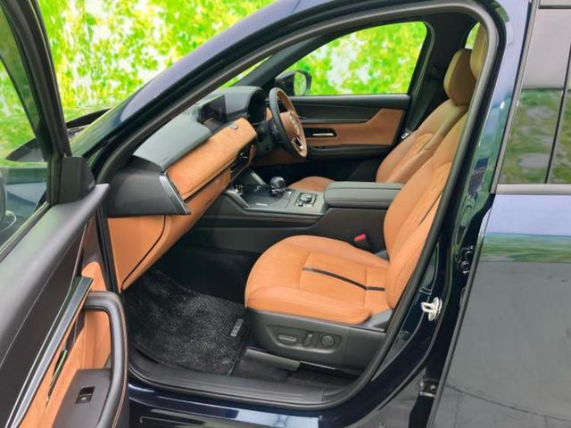 ＣＸ－６０ ４ＷＤ　ＸＤハイブリッドプレミアムスポーツ　サンルーフ／ＢＯＳＥ／保証書／純正　１１．６インチ　ＳＤナビ／衝突安全装置／シートヒーター／全方位モニター／車線逸脱防止支援システム／シート　ハーフレザー／パーキングアシスト　バックガイド　電動シート（6枚目）