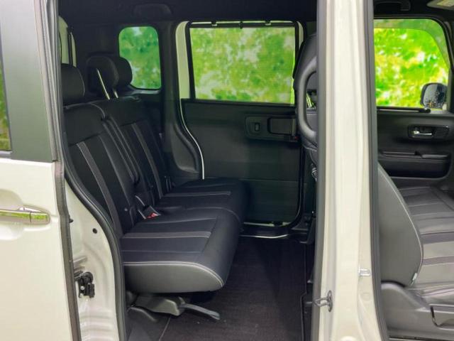 N-BOXカスタム 4WDコーディネートスタイル2トーン 保証書/純正 9インチ SDナビ/両側電動スライドドア/シートヒーター/車線逸脱防止支援システム/シート ハーフレザー/ヘッドランプ LED/USBジャック/Bluetooth接続/ETC 4WD(5枚目)