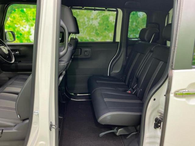 N-BOXカスタム 4WDコーディネートスタイル2トーン 保証書/純正 9インチ SDナビ/両側電動スライドドア/シートヒーター/車線逸脱防止支援システム/シート ハーフレザー/ヘッドランプ LED/USBジャック/Bluetooth接続/ETC 4WD(7枚目)