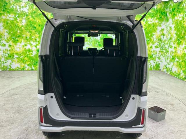 N-BOXカスタム 4WDコーディネートスタイル2トーン 保証書/純正 9インチ SDナビ/両側電動スライドドア/シートヒーター/車線逸脱防止支援システム/シート ハーフレザー/ヘッドランプ LED/USBジャック/Bluetooth接続/ETC 4WD(8枚目)