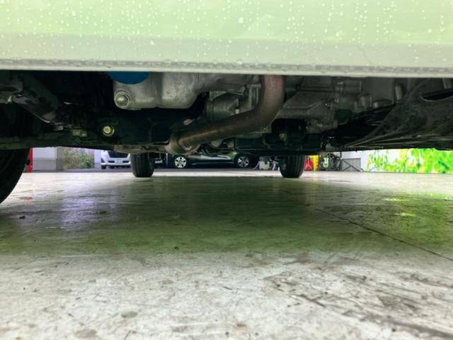 N-BOXカスタム 4WDコーディネートスタイル2トーン 保証書/純正 9インチ SDナビ/両側電動スライドドア/シートヒーター/車線逸脱防止支援システム/シート ハーフレザー/ヘッドランプ LED/USBジャック/Bluetooth接続/ETC 4WD(41枚目)