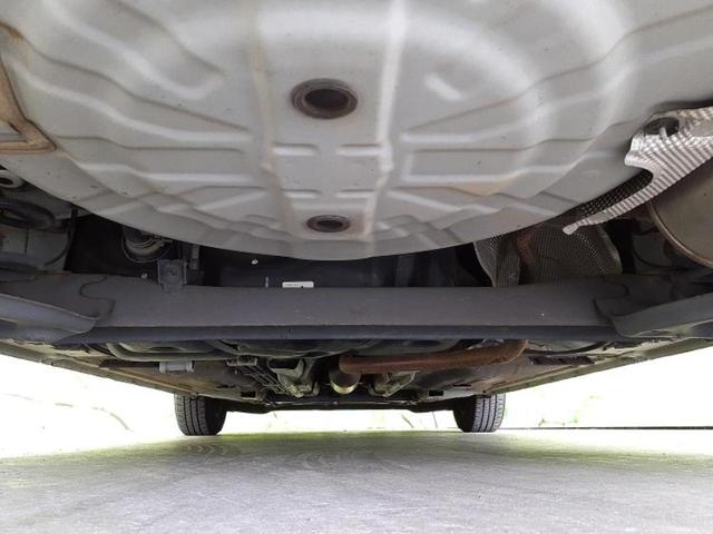 ノート Ｘ　保証書／社外　ＳＤナビ／ヘッドランプ　ＨＩＤ／ＥＴＣ／ＥＢＤ付ＡＢＳ／アイドリングストップ／ワンセグＴＶ／エアバッグ　運転席／エアバッグ　助手席／パワーウインドウ／エンジンスタートボタン　記録簿（48枚目）