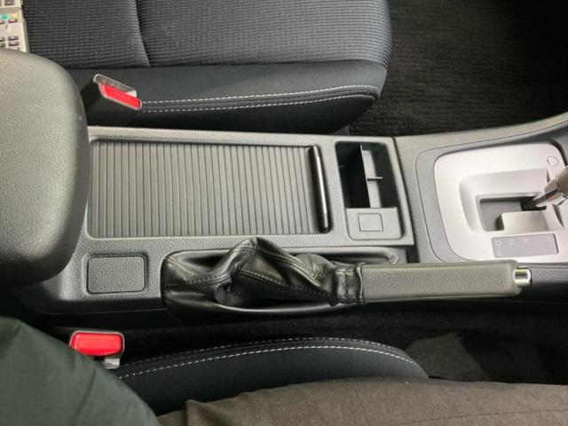 インプレッサG4 4WD1.6i-Lアイサイト 保証書/社外 SDナビ/衝突安全装置/車線逸脱防止支援システム/ヘッドランプ HID/Bluetooth接続/ETC/EBD付ABS/横滑り防止装置/アイドリングストップ/フルセグTV 4WD(33枚目)