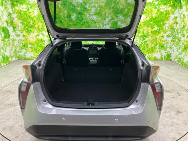 プリウス Ｓセーフティプラス　新品タイヤ／純正　ＳＤナビ／衝突安全装置／車線逸脱防止支援システム／パーキングアシスト　自動操舵／ヘッドランプ　ＬＥＤ／ＥＴＣ／ＥＢＤ付ＡＢＳ／横滑り防止装置／アイドリングストップ　ＬＥＤヘッドランプ（20枚目）