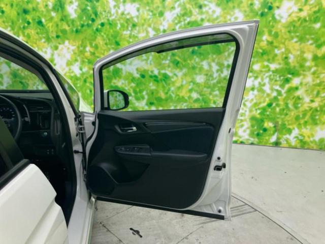 シャトル ハイブリッドZ・ホンダセンシング 新品タイヤ/保証書/純正 8インチ SDナビ/シートヒーター/シート ハーフレザー/ヘッドランプ LED/ETC/EBD付ABS/横滑り防止装置/アイドリングストップ/バックモニター/フルセグTV(20枚目)