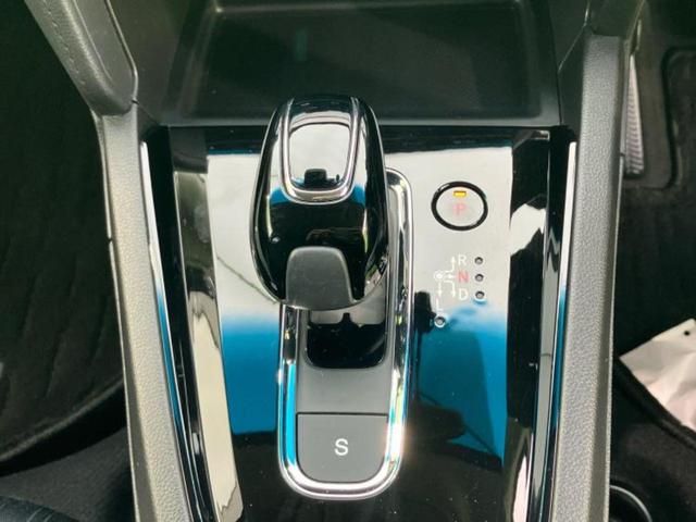 シャトル ハイブリッドZ・ホンダセンシング 新品タイヤ/保証書/純正 8インチ SDナビ/シートヒーター/シート ハーフレザー/ヘッドランプ LED/ETC/EBD付ABS/横滑り防止装置/アイドリングストップ/バックモニター/フルセグTV(24枚目)