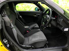 「この車の写真をもっと見たい」「状態が気になる」「この装備はついている？」どんな小さな疑問でもお気軽にお問い合わせください！ 4