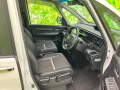 「この車の写真をもっと見たい」「状態が気になる」「この装備はついている？」どんな小さな疑問でもお気軽にお問い合わせください！ 4