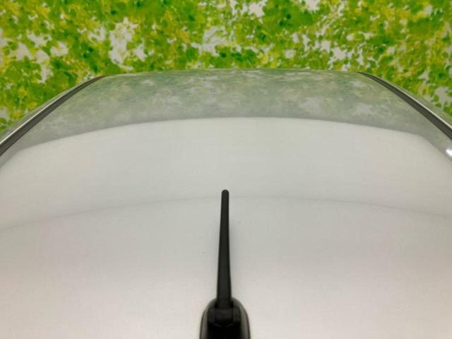 フィット 13G・Fパッケージファインエディション 新品タイヤ/保証書/純正 SDナビ/USBジャック/Bluetooth接続/ETC/EBD付ABS/横滑り防止装置/アイドリングストップ/バックモニター/フルセグTV/DVD/エアバッグ 運転席(43枚目)