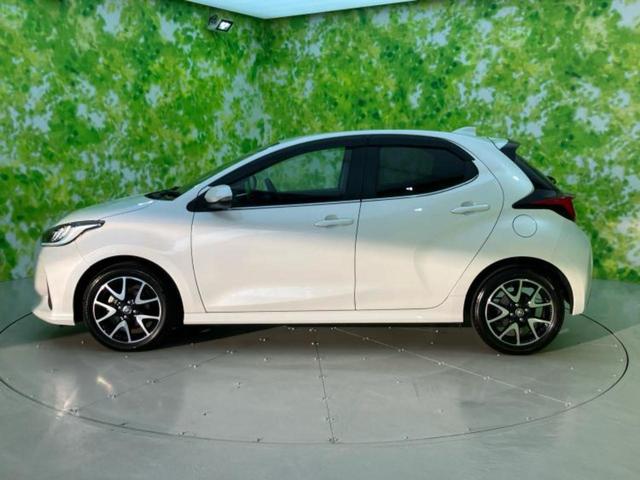 ヤリス Z 新品タイヤ/保証書/ディスプレイオーディオ/衝突安全装置/シートヒーター/車線逸脱防止支援システム/ヘッドランプ LED/ETC/EBD付ABS/横滑り防止装置/クルーズコントロール ワンオーナー(2枚目)