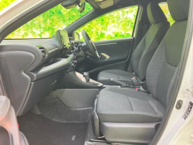 ヤリス Z 新品タイヤ/保証書/ディスプレイオーディオ/衝突安全装置/シートヒーター/車線逸脱防止支援システム/ヘッドランプ LED/ETC/EBD付ABS/横滑り防止装置/クルーズコントロール ワンオーナー(6枚目)