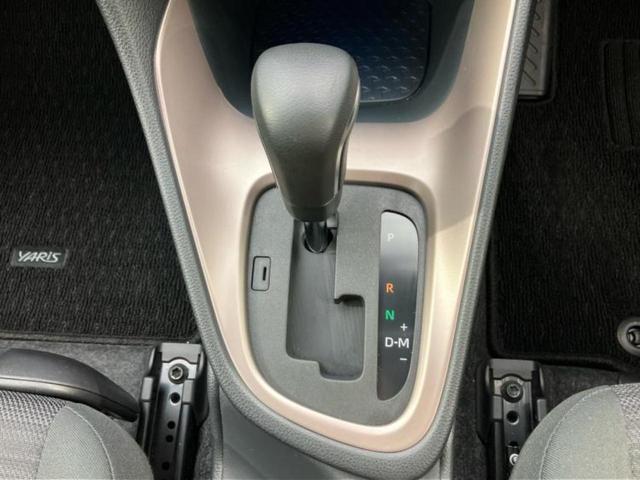 ヤリス Z 新品タイヤ/保証書/ディスプレイオーディオ/衝突安全装置/シートヒーター/車線逸脱防止支援システム/ヘッドランプ LED/ETC/EBD付ABS/横滑り防止装置/クルーズコントロール ワンオーナー(16枚目)