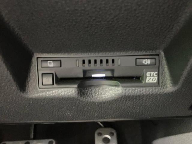 ヤリスクロス ハイブリッドGRスポーツ 保証書/ディスプレイオーディオ+ナビ8インチ/トヨタセーフティセンス/パノラミックビューモニター/車線逸脱防止支援システム/シート ハーフレザー/電動バックドア/ドライブレコーダー 前後 全周囲カメラ(17枚目)