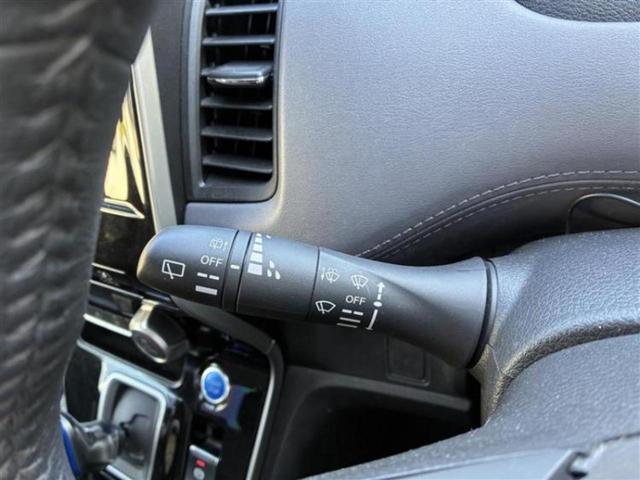 セレナ ｅパワーハイウェイスターＶ　保証書／純正　ＳＤナビ／インテリジェントルームミラー／エマージェンシーブレーキ／両側電動スライドドア／アラウンドビューモニター／車線逸脱防止支援システム／ドライブレコーダー　純正　衝突被害軽減システム（15枚目）