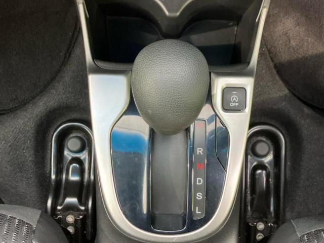 フィット 15X・Lパッケージ 保証書/純正 8インチ SDナビ/シート ハーフレザー/ドライブレコーダー 社外/ヘッドランプ LED/USBジャック/Bluetooth接続/HDMI接続/ETC/EBD付ABS/横滑り防止装置(17枚目)