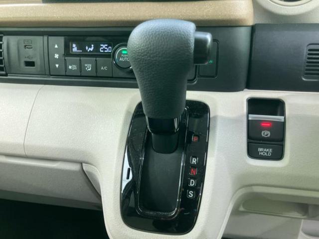 N-BOX ヒョウジュン 保証書/ホンダセンシング/電動スライドドア/車線逸脱防止支援システム/ヘッドランプ LED/EBD付ABS/横滑り防止装置/アイドリングストップ/バックモニター/禁煙車/エアバッグ 運転席(13枚目)