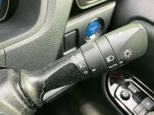 ヴォクシー ハイブリッドZSキラメキ2 保証書/純正 9インチ SDナビ/フリップダウンモニター 純正 12.1インチ/衝突安全装置/両側電動スライドドア/車線逸脱防止支援システム/ドライブレコーダー 前後/ヘッドランプ LED DVD再生(15枚目)