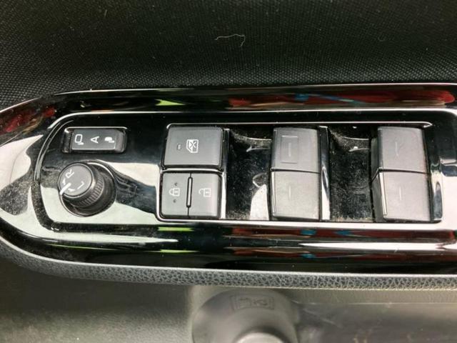 ヴォクシー ハイブリッドZSキラメキ2 保証書/純正 9インチ SDナビ/フリップダウンモニター 純正 12.1インチ/衝突安全装置/両側電動スライドドア/車線逸脱防止支援システム/ドライブレコーダー 前後/ヘッドランプ LED DVD再生(27枚目)