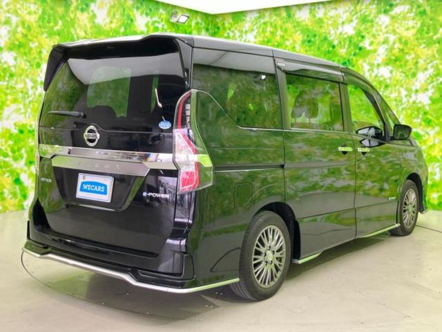 セレナ eパワーオーテックセーフティパッケージ 新品タイヤ/純正 10インチ SDナビ/インテリジェントルームミラー/エマージェンシーブレーキ/両側電動スライドドア/シートヒーター 前席/全方位モニター/シート 合皮/プロパイロット 全周囲カメラ(3枚目)