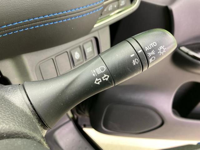 セレナ eパワーオーテックセーフティパッケージ 新品タイヤ/純正 10インチ SDナビ/インテリジェントルームミラー/エマージェンシーブレーキ/両側電動スライドドア/シートヒーター 前席/全方位モニター/シート 合皮/プロパイロット 全周囲カメラ(15枚目)