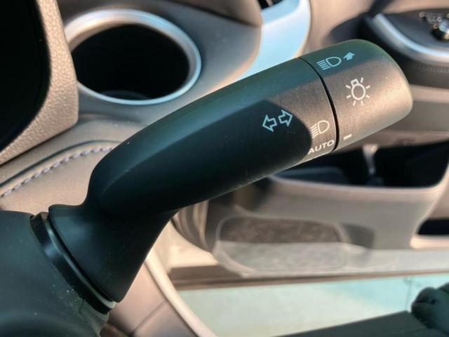 ヴォクシー ハイブリッドS-Z 純正 SDナビ/後席モニター 純正 12.3インチ/衝突安全装置/両側電動スライドドア/シートヒーター 前席/全方位モニター/車線逸脱防止支援システム/シート ハーフレザー 衝突被害軽減システム(13枚目)