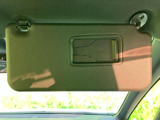 ヴォクシー ハイブリッドS-Z 純正 SDナビ/後席モニター 純正 12.3インチ/衝突安全装置/両側電動スライドドア/シートヒーター 前席/全方位モニター/車線逸脱防止支援システム/シート ハーフレザー 衝突被害軽減システム(38枚目)