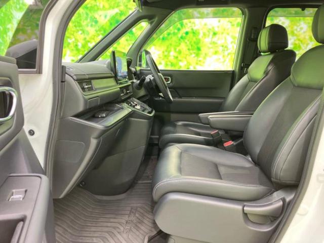 ステップワゴン ｅＨＥＶスパーダ　新品タイヤ／純正　１１．６インチ　ＳＤナビ／フリップダウンモニター／衝突安全装置／両側電動スライドドア／シートヒーター／車線逸脱防止支援システム／シート　ハーフレザー／電動バックドア　バックカメラ（7枚目）