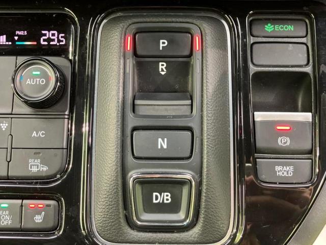 ステップワゴン ｅＨＥＶスパーダ　新品タイヤ／純正　１１．６インチ　ＳＤナビ／フリップダウンモニター／衝突安全装置／両側電動スライドドア／シートヒーター／車線逸脱防止支援システム／シート　ハーフレザー／電動バックドア　バックカメラ（17枚目）