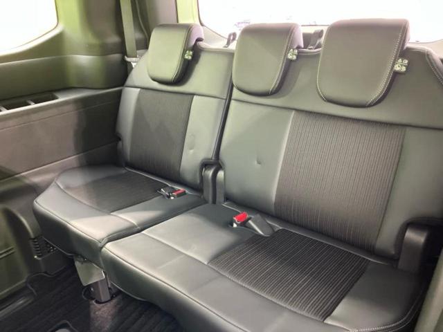 ステップワゴン ｅＨＥＶスパーダ　新品タイヤ／純正　１１．６インチ　ＳＤナビ／フリップダウンモニター／衝突安全装置／両側電動スライドドア／シートヒーター／車線逸脱防止支援システム／シート　ハーフレザー／電動バックドア　バックカメラ（19枚目）