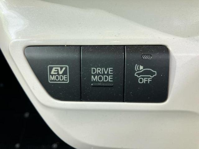 プリウス Ｓセーフティプラス　新品タイヤ／保証書／純正　ＳＤナビ／衝突安全装置／車線逸脱防止支援システム／ドライブレコーダー　純正／ヘッドランプ　ＨＩＤ／Ｂｌｕｅｔｏｏｔｈ接続／ＥＴＣ／ＥＢＤ付ＡＢＳ／横滑り防止装置　バックカメラ（33枚目）