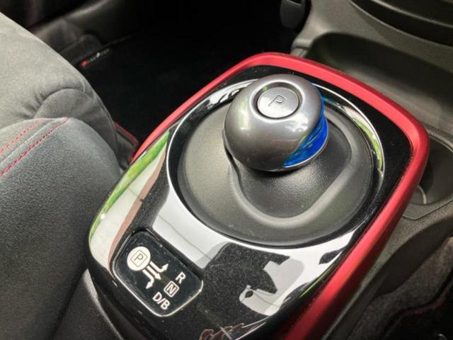 ノート ｅパワーニスモ　保証書／純正　ＳＤナビ／インテリジェントルームミラー／衝突安全装置／アラウンドビューモニター／車線逸脱防止支援システム／ドライブレコーダー　社外／ヘッドランプ　ＬＥＤ／ＵＳＢジャック　全周囲カメラ（16枚目）