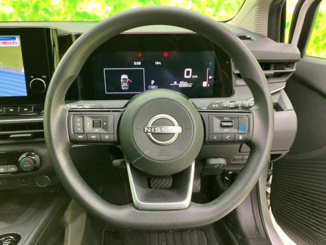 ノート Ｘ　保証書／純正　９インチ　ＳＤナビ／インテリジェントルームミラー／衝突安全装置／アラウンドビューモニター／車線逸脱防止支援システム／ドライブレコーダー　純正／ヘッドランプ　ＬＥＤ／ＵＳＢジャック　禁煙車（14枚目）